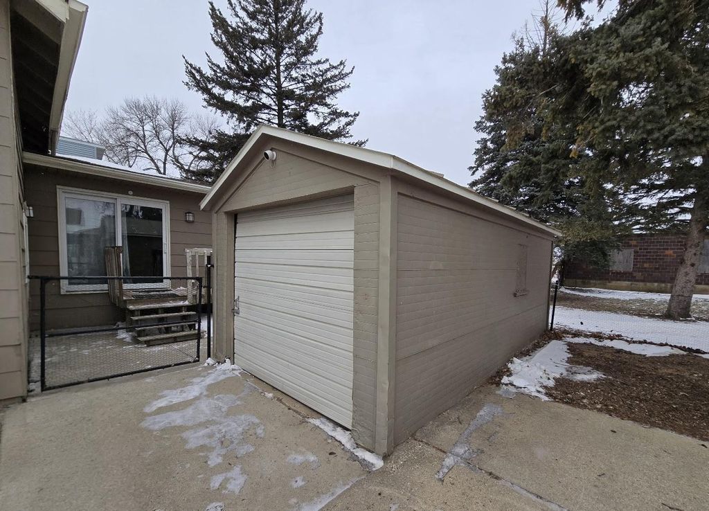 Photo of 515 2nd Street NW, Pipestone, MN 56164 (MLS # 7006572)