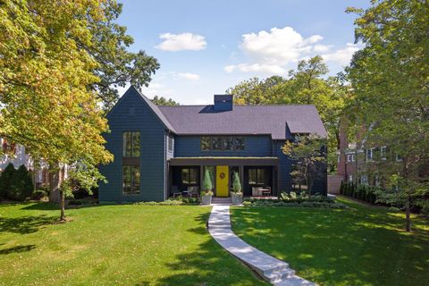 180 Mississippi River Boulevard S Saint Paul MN 55105