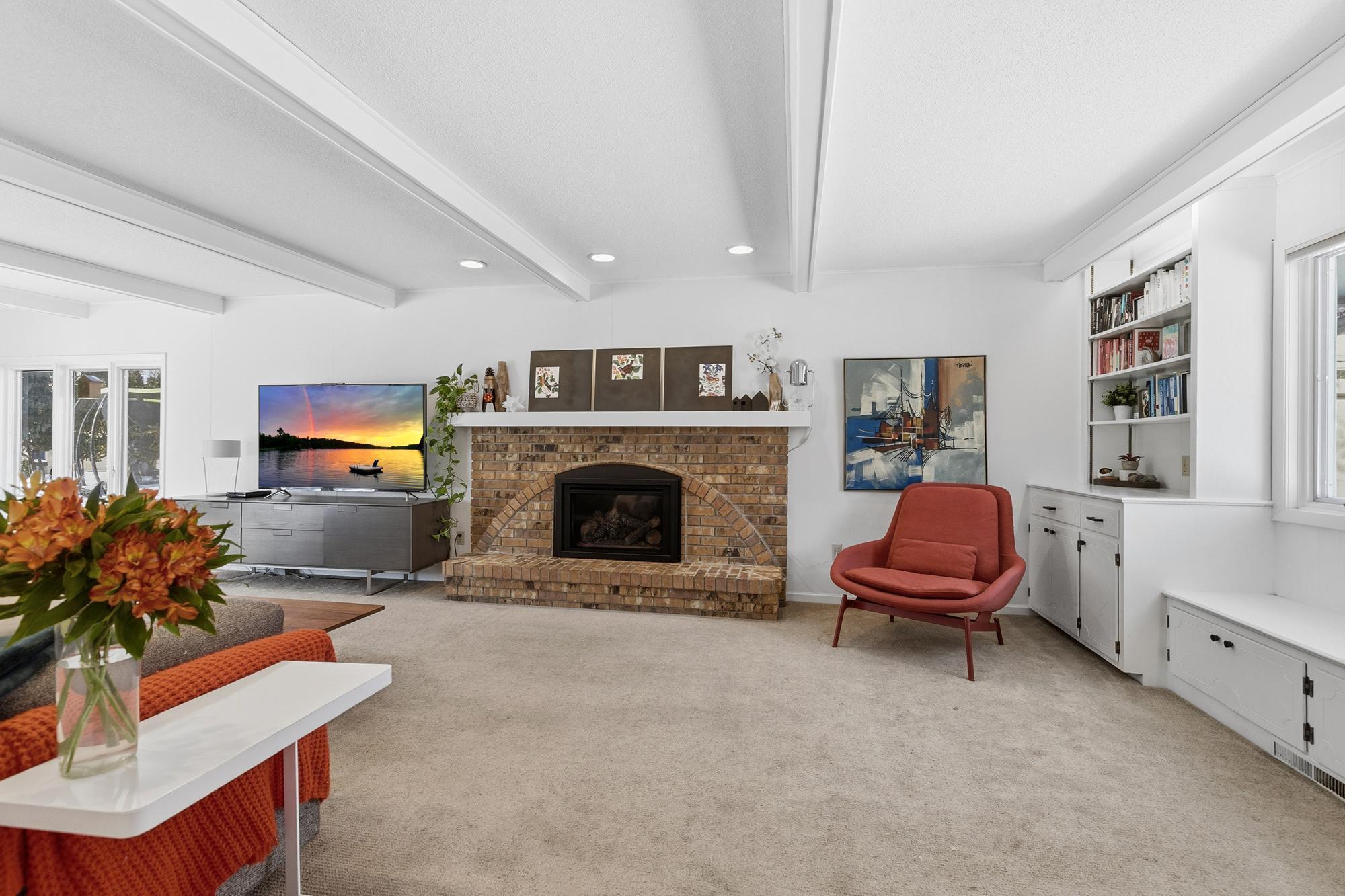 4396 Snail Lake Court W