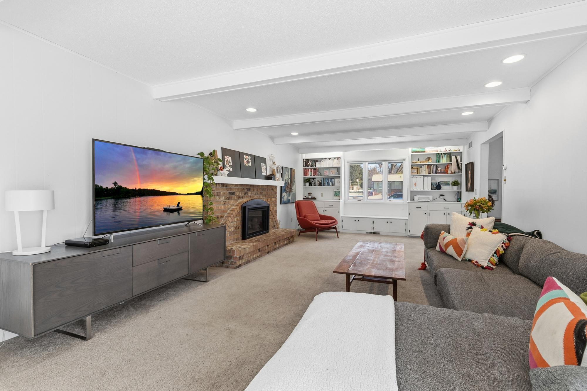 4396 Snail Lake Court W