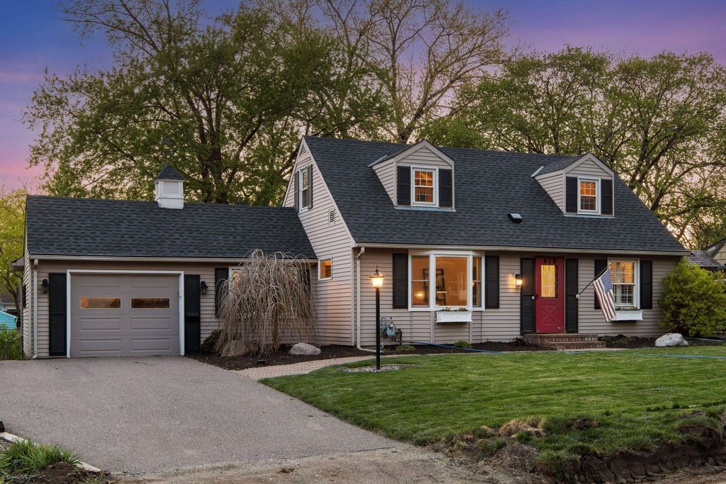Photo of 418 Tyler Avenue S, Edina, MN 55343 (MLS # 7059184)