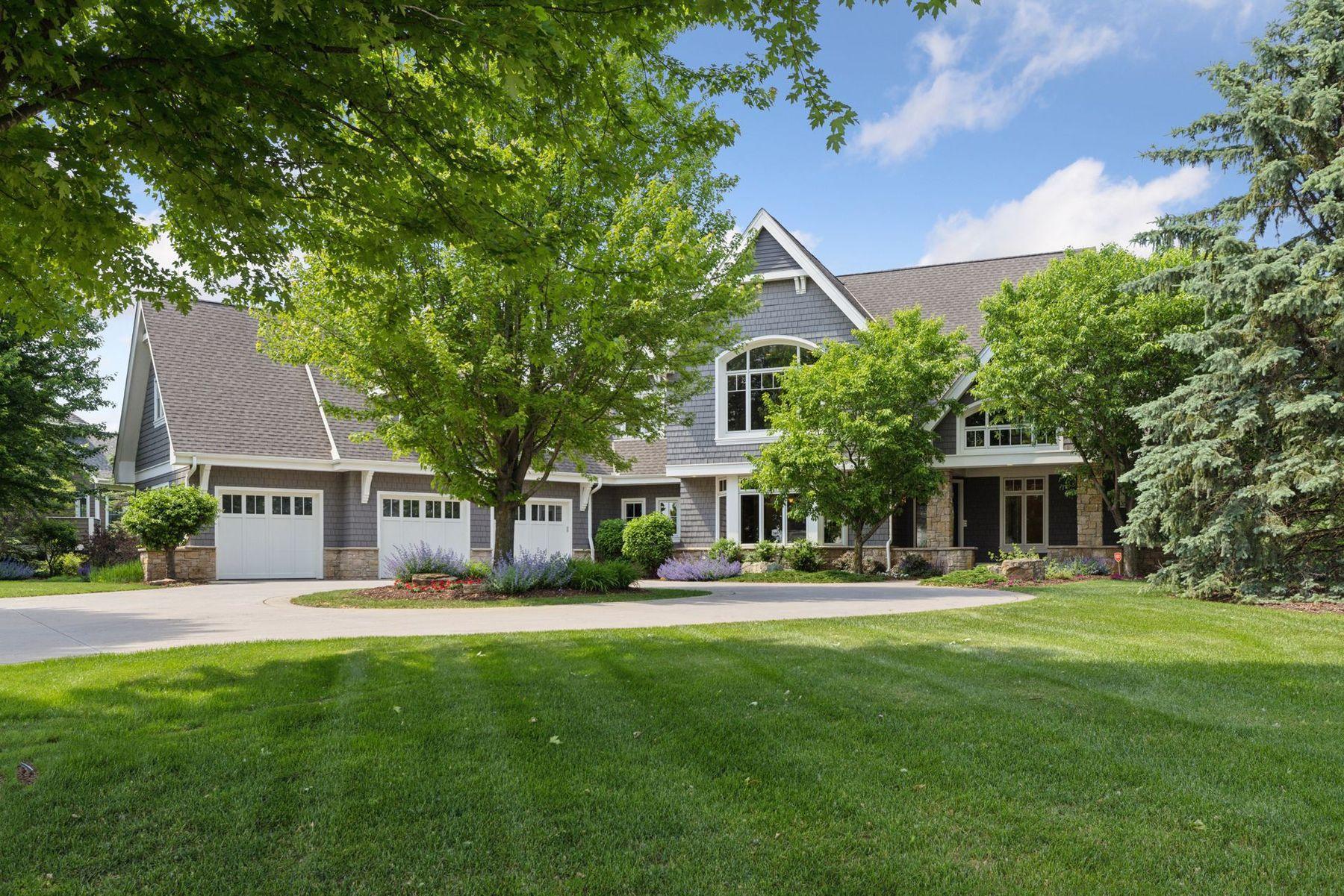 9726 Whistling Valley Road