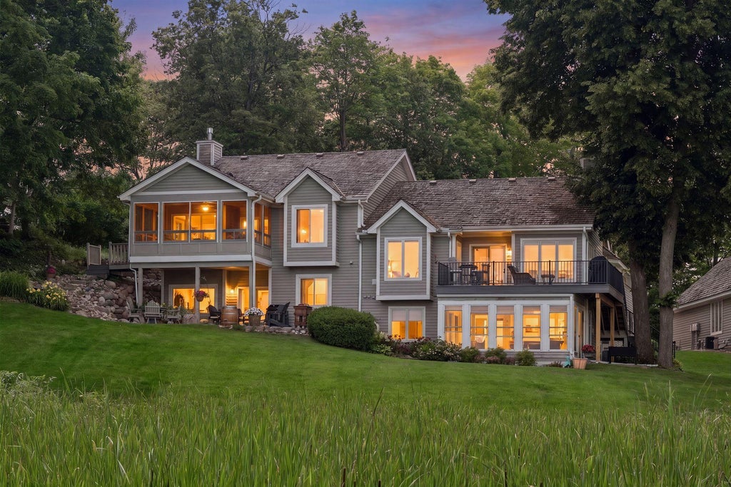 Photo of 1824 Commerce Boulevard, Mound, MN 55364 (MLS # 7108967)