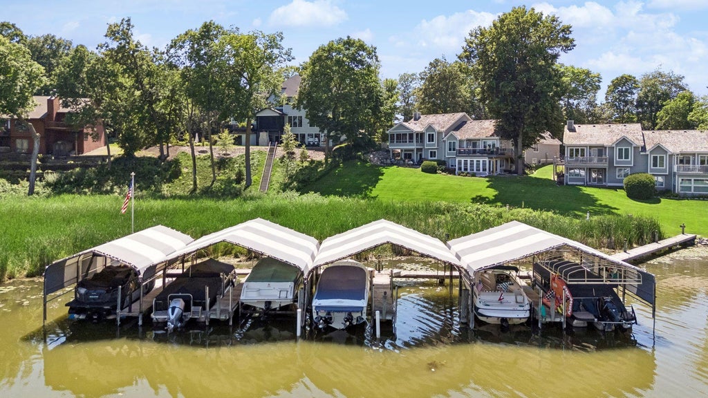 Photo of 1824 Commerce Boulevard, Mound, MN 55364 (MLS # 7108967)