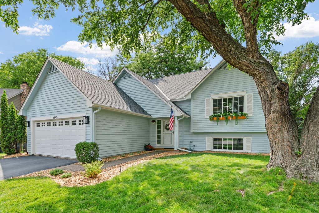 Photo of 16645 21st Avenue N, Plymouth, MN 55447 (MLS # 7080312)