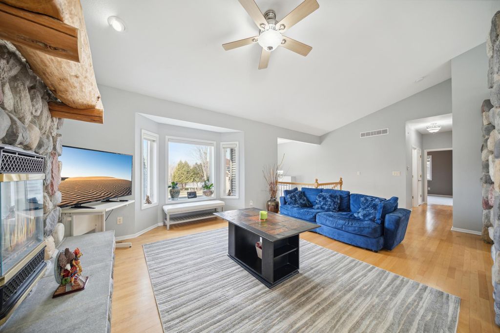 Photo of 816 Southern Woods Place SW, Rochester, MN 55902 (MLS # 7016275)