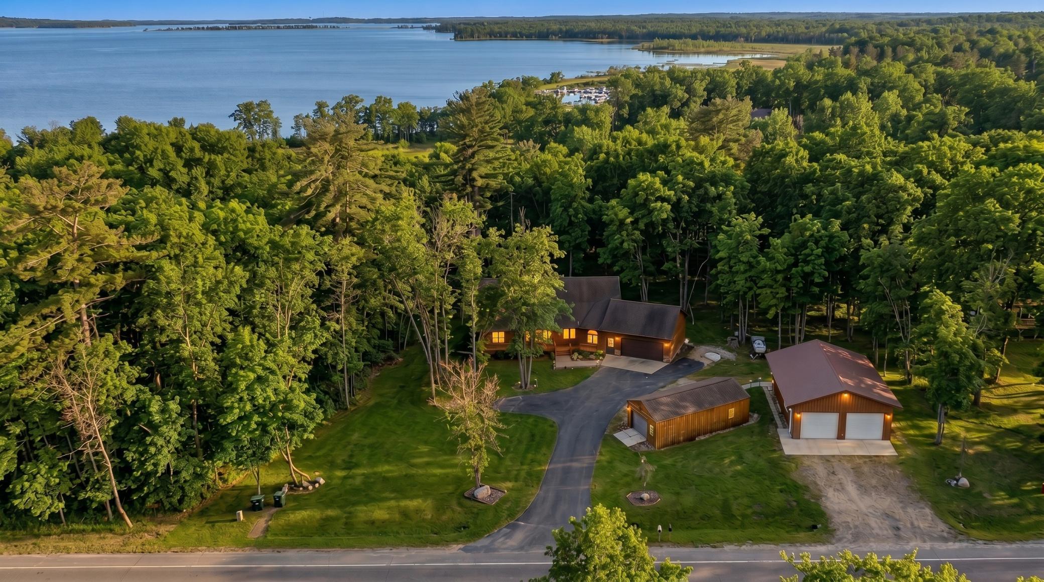 10822 Steamboat Loop NW