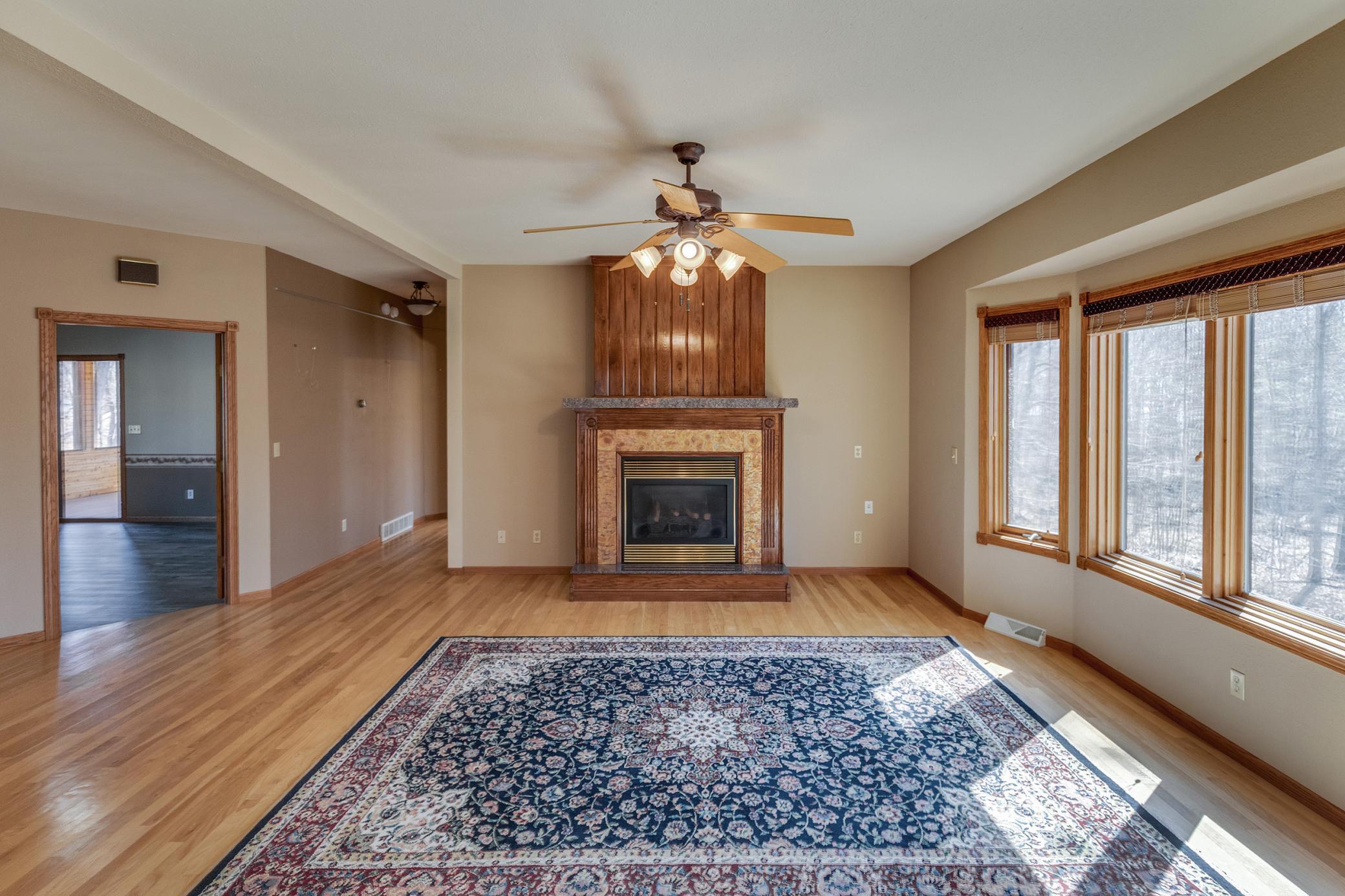 10822 Steamboat Loop NW