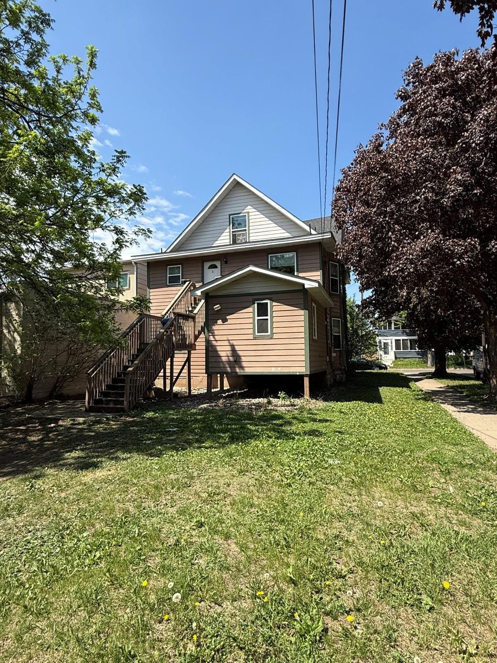 Photo of 690 Western Avenue N, Saint Paul, MN 55103 (MLS # 6819414)