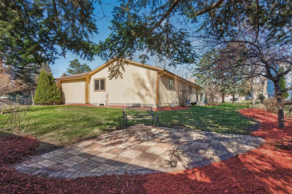 Photo of 146 Moreland Avenue W, West Saint Paul, MN 55118 (MLS # 7055394)