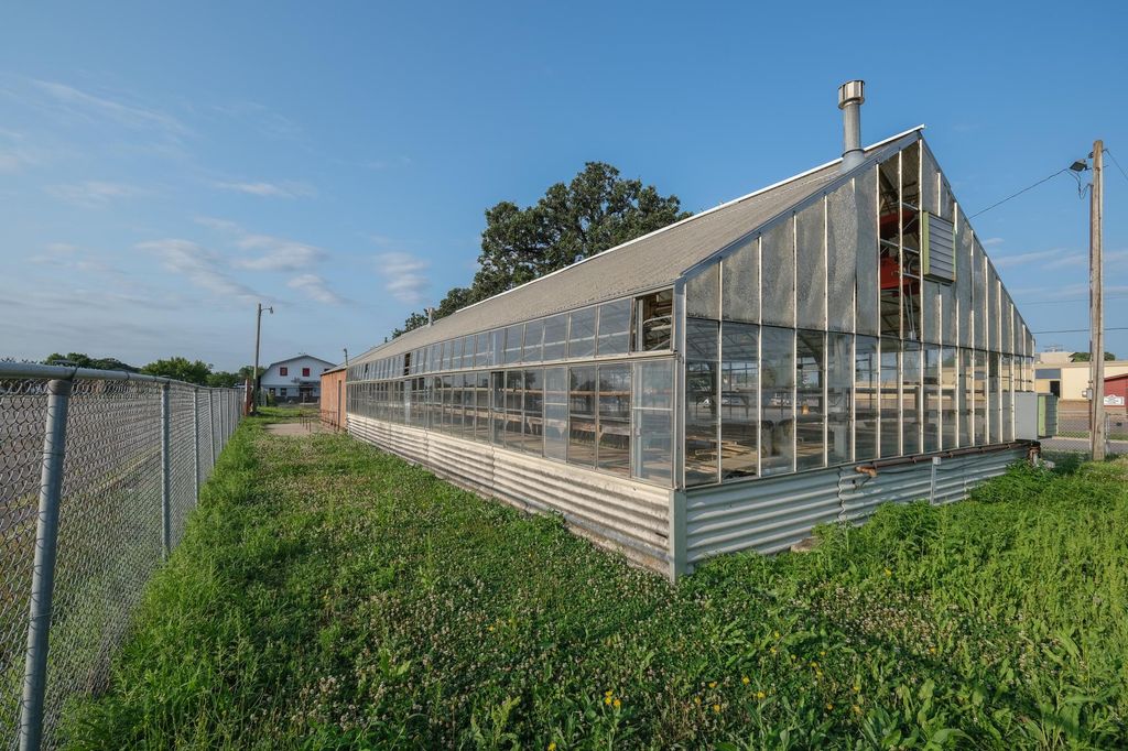 Photo of 619 Hope Street, Mankato, MN 56001 (MLS # 7038152)