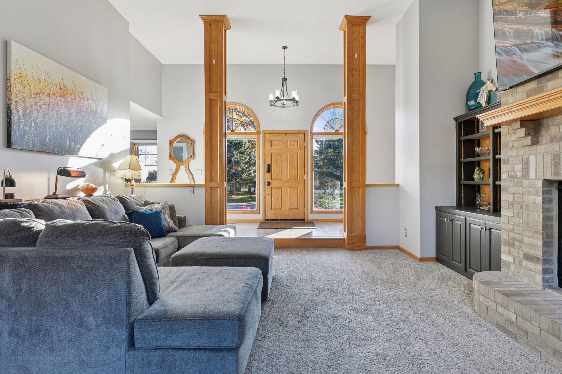 582 Country Oaks Lane