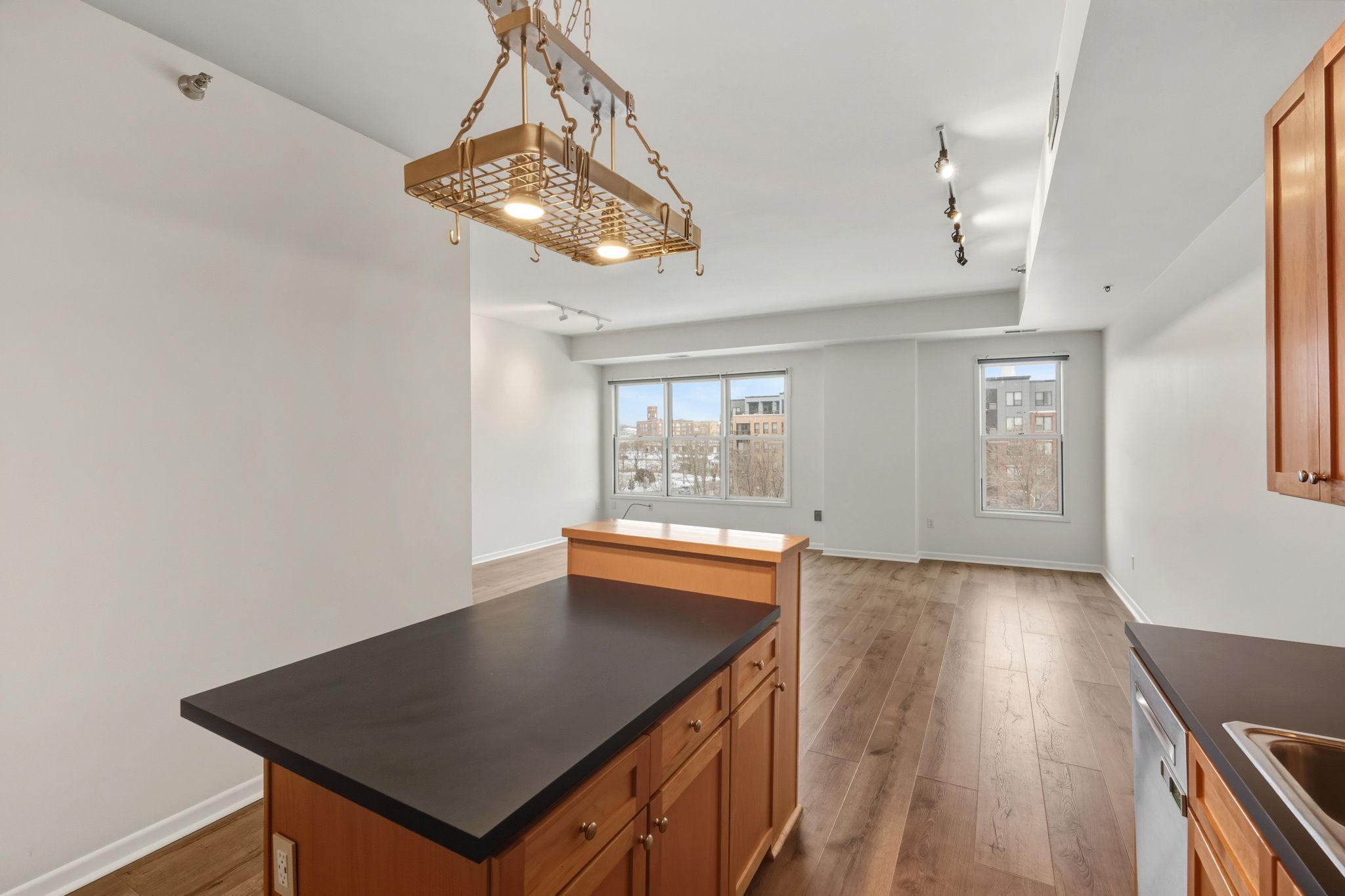 209 8th Street E 308