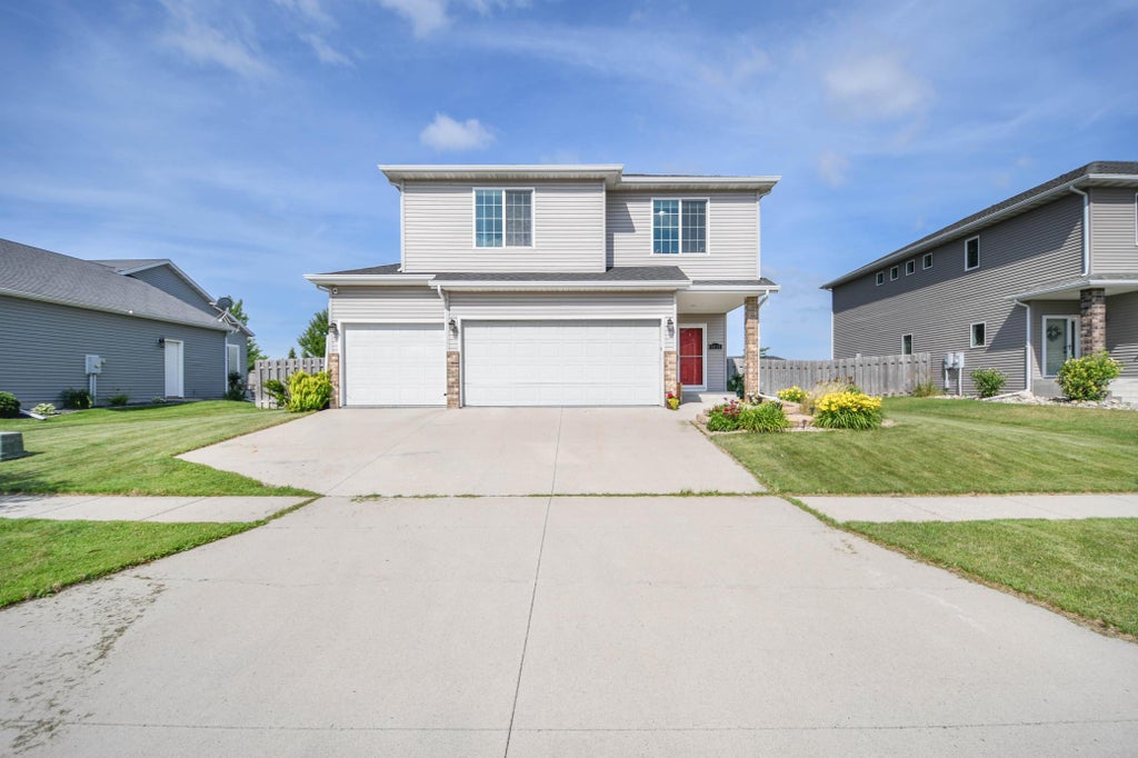 Photo of 5013 44th Street S, Fargo, ND 58104 (MLS # 7146540)