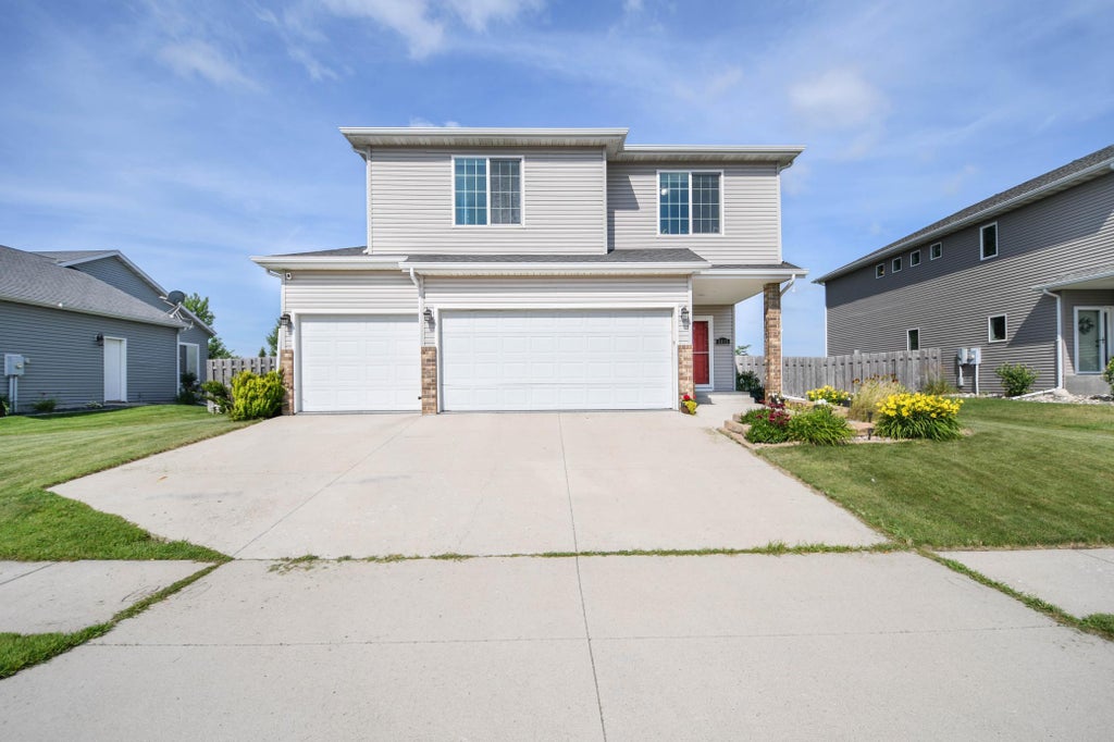 Photo of 5013 44th Street S, Fargo, ND 58104 (MLS # 7146540)