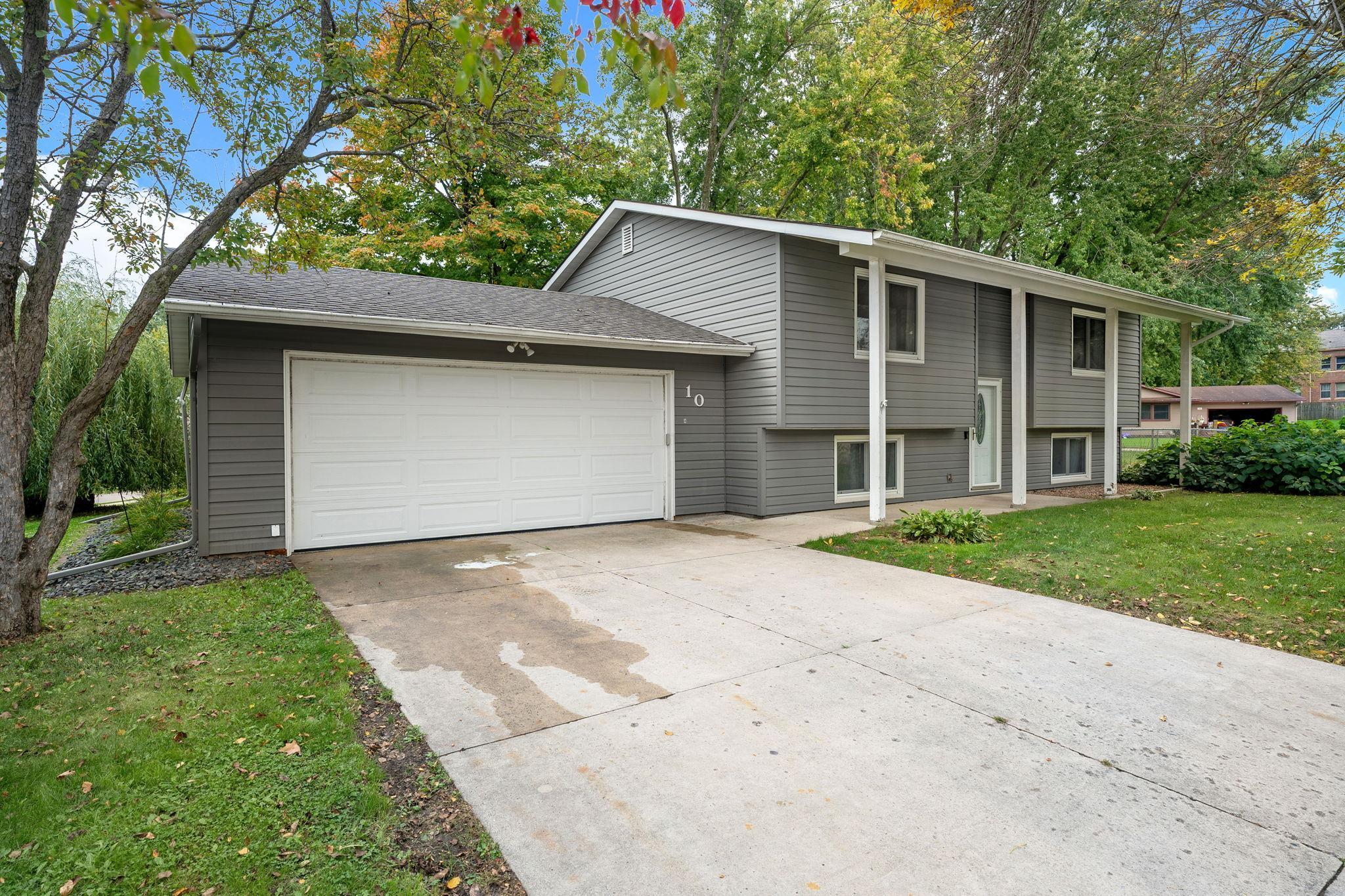 10 Radel Place