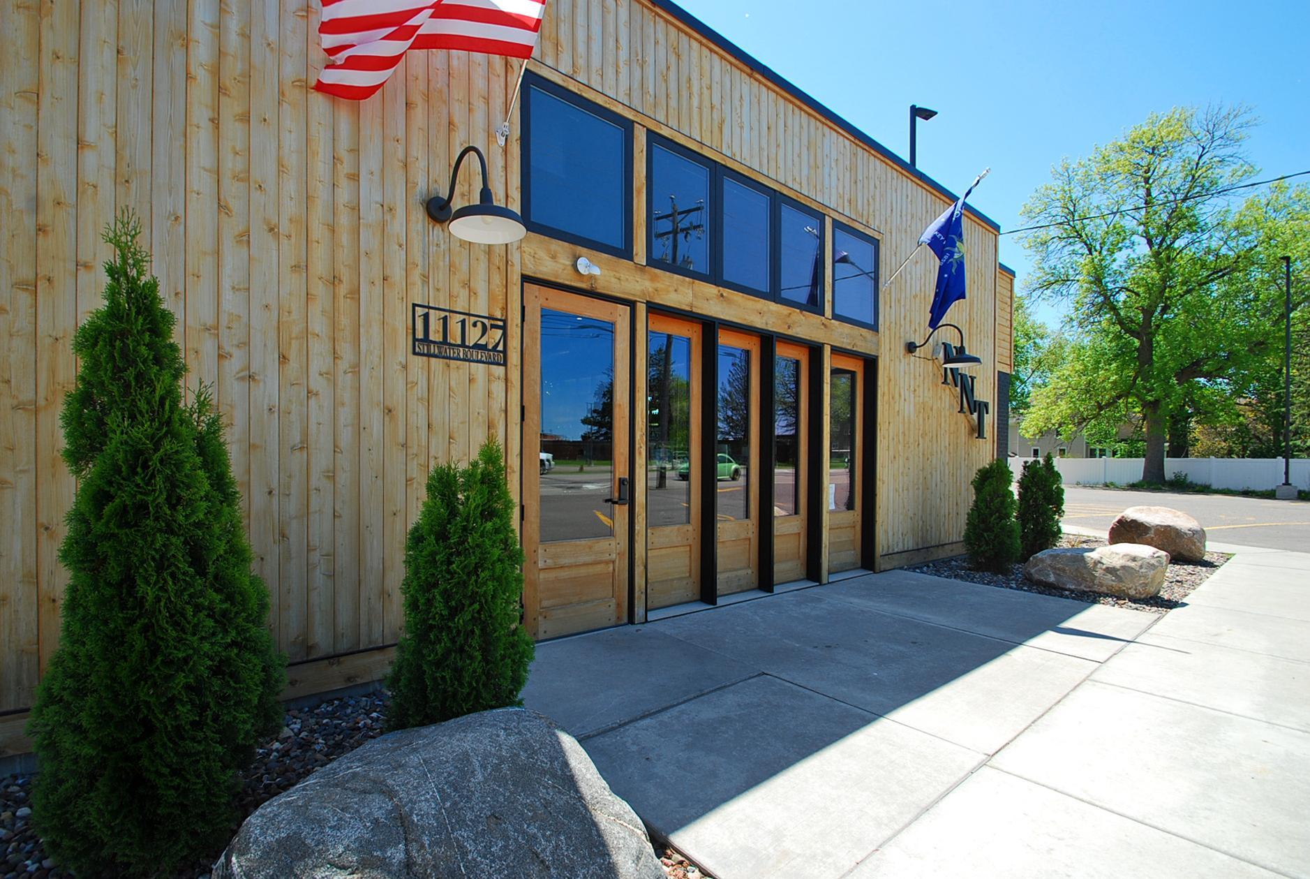 11127 Stillwater Boulevard N