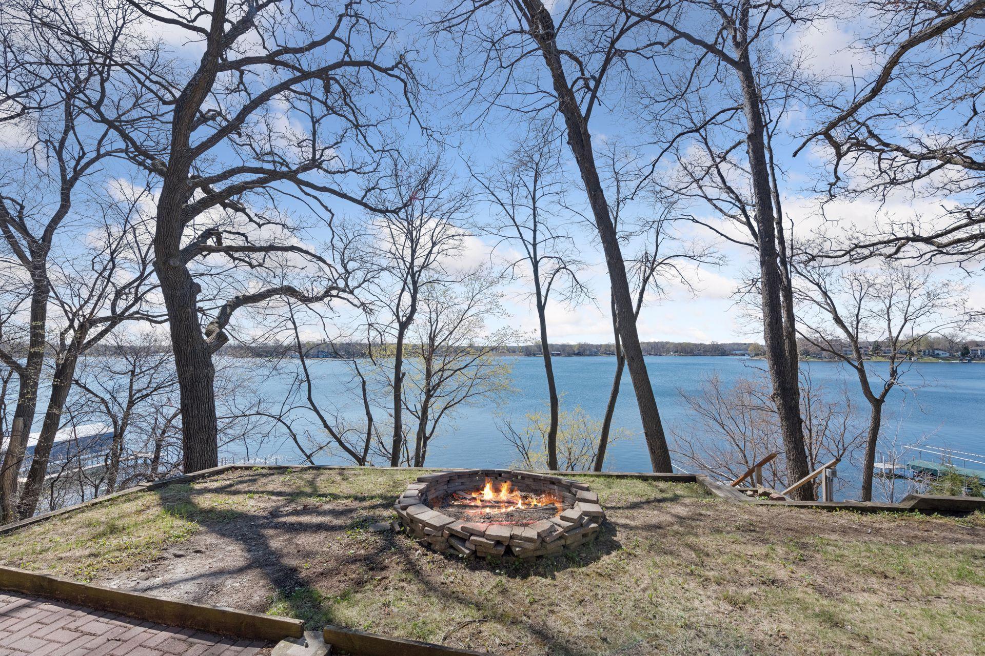 4877 Island View Drive
