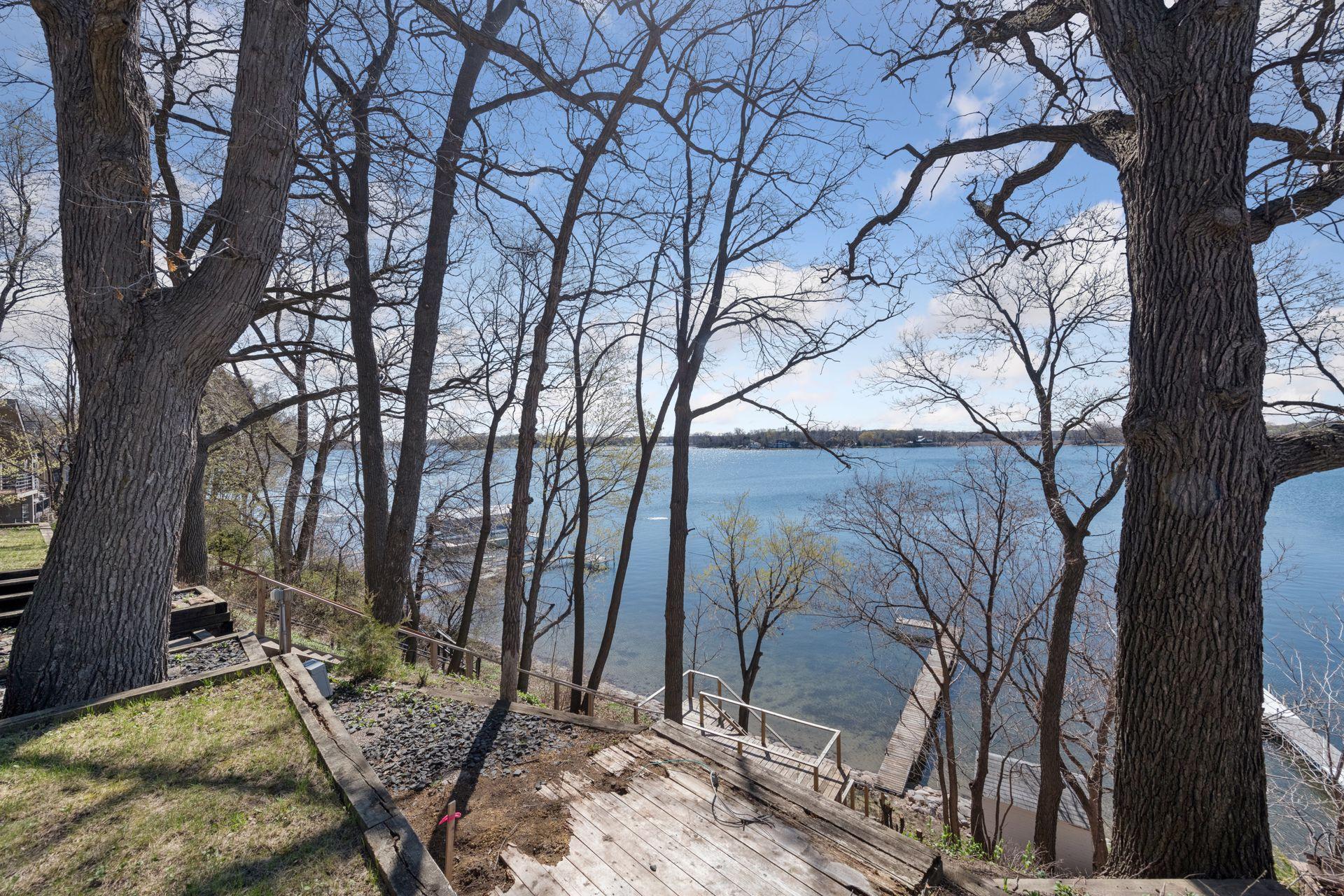 4877 Island View Drive
