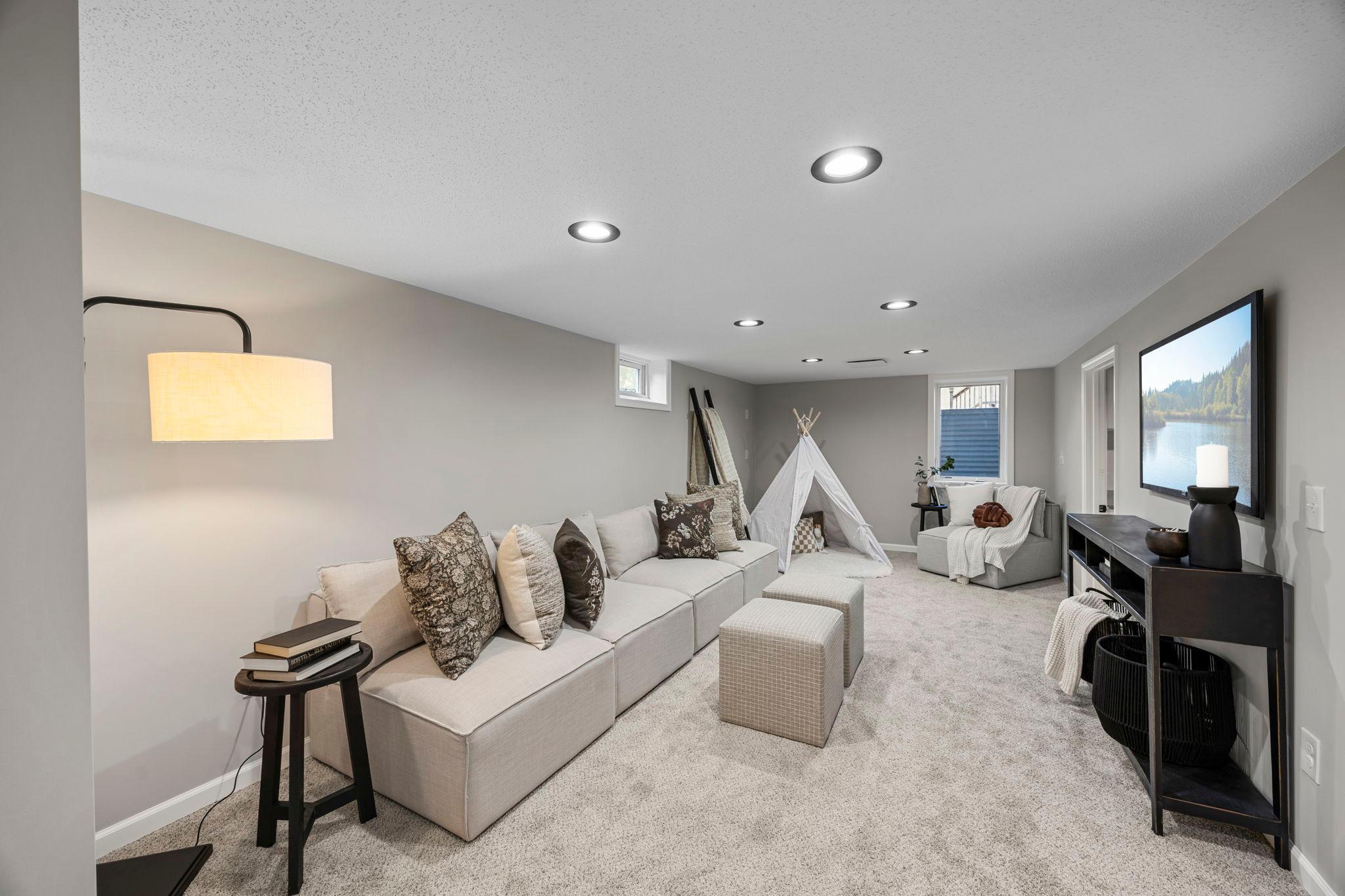 361 Territorial Road NE