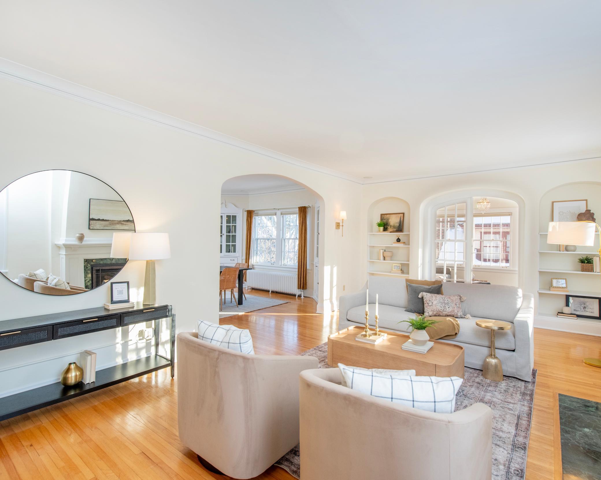 1917 Summit Avenue 2