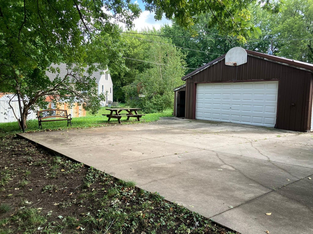 Photo of 16 South Street SW, Dodge Center, MN 55927 (MLS # 7138789)