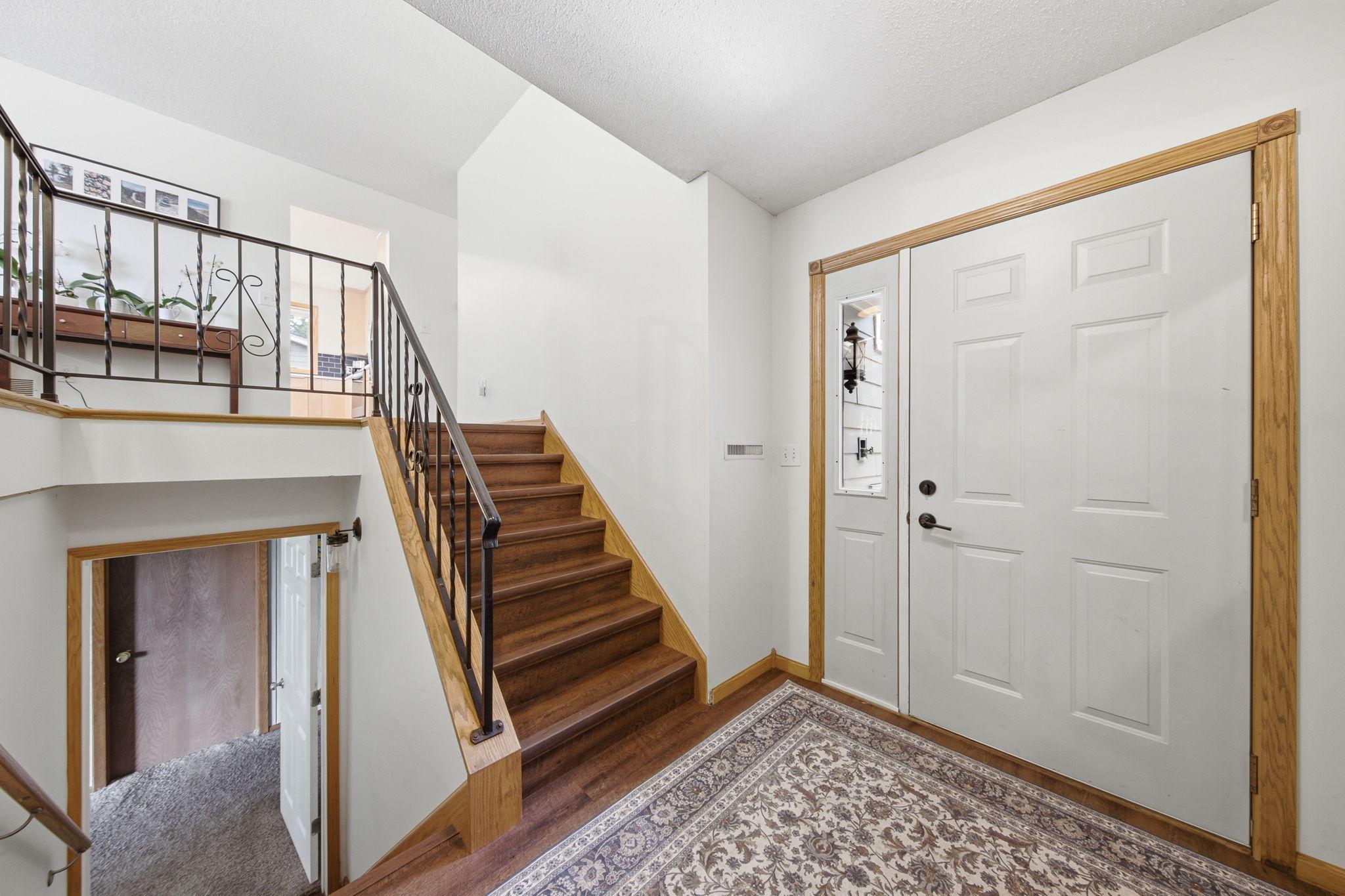 2744 Chisholm Avenue