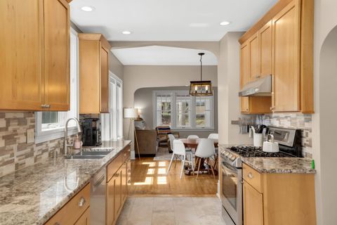 258 Hamline Avenue S Saint Paul MN 55105