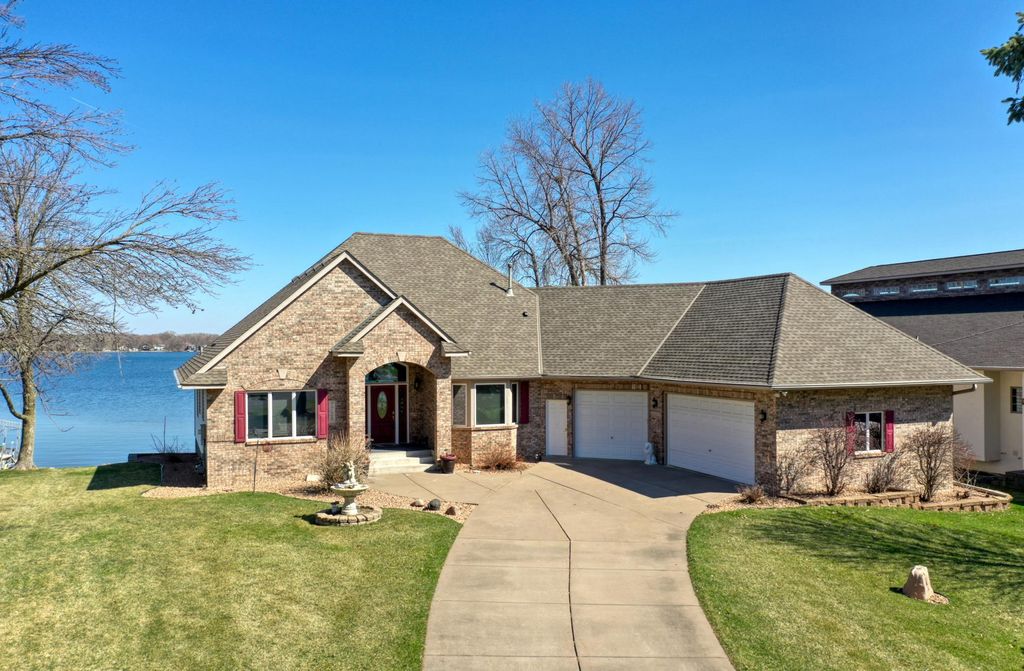 Photo of 7728 Hilo Lane N, Forest Lake, MN 55025 (MLS # 7043716)