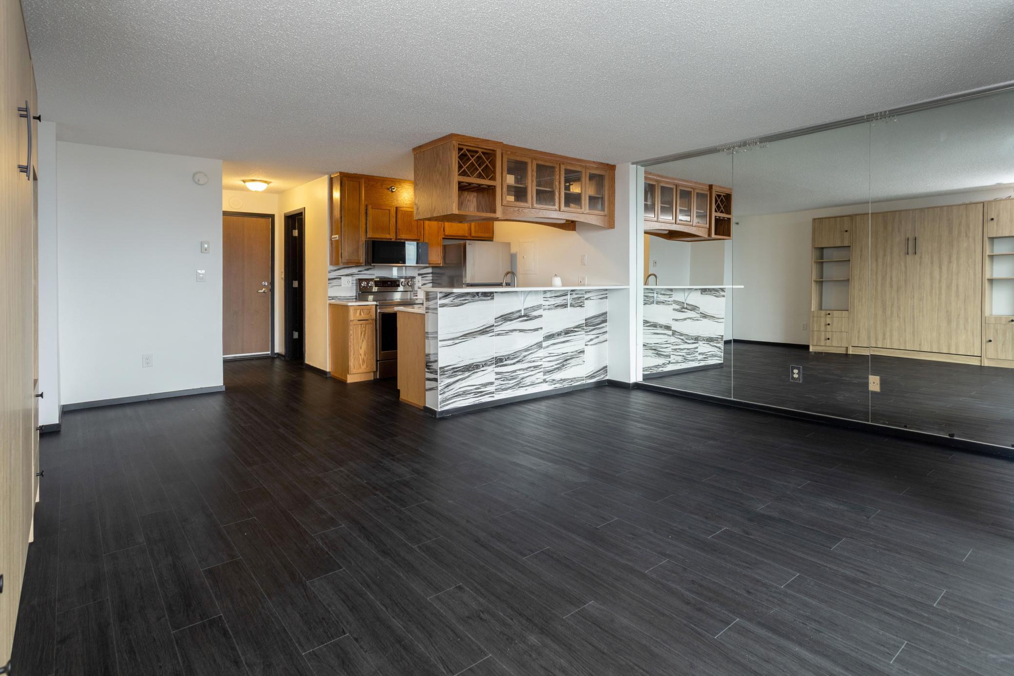 433 S 7th Street 1822