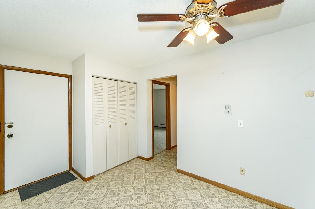 Photo of 521 19th Street NW #18, Rochester, MN 55901 (MLS # 7049674)