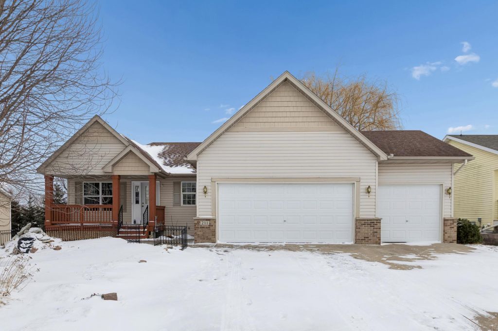 Photo of 211 7th Street S, Winsted, MN 55395 (MLS # 7010821)