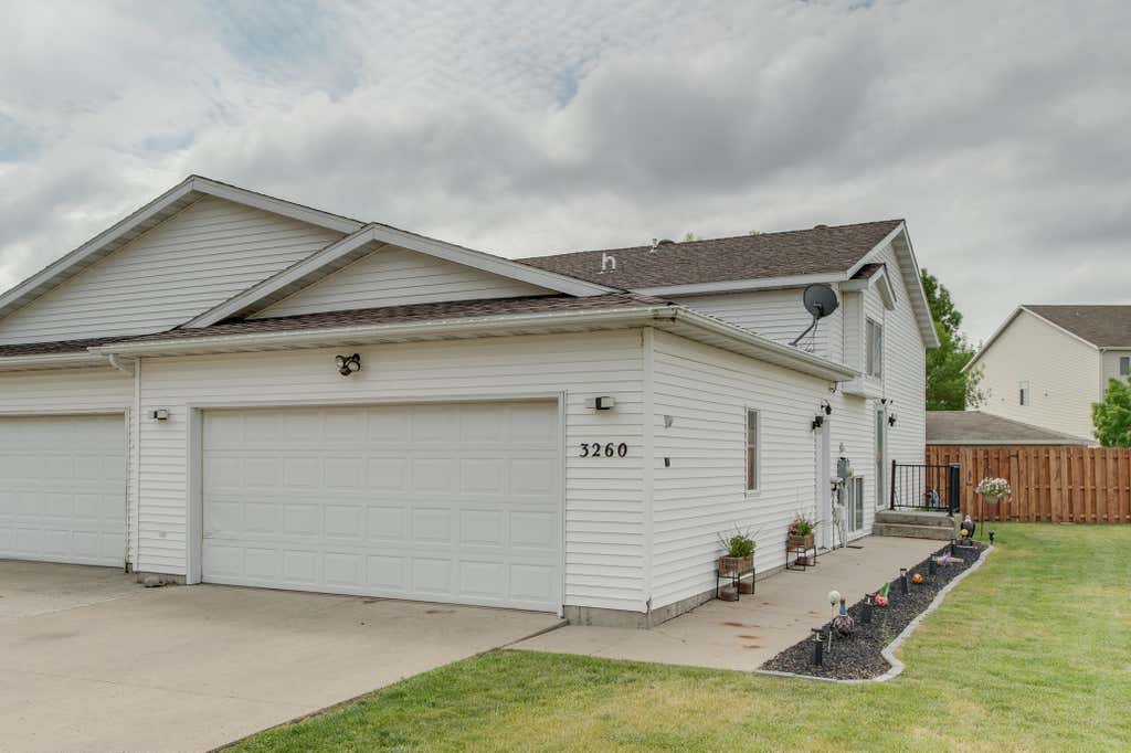 Photo of 3260 35th Avenue S, Fargo, ND 58104 (MLS # 7095219)