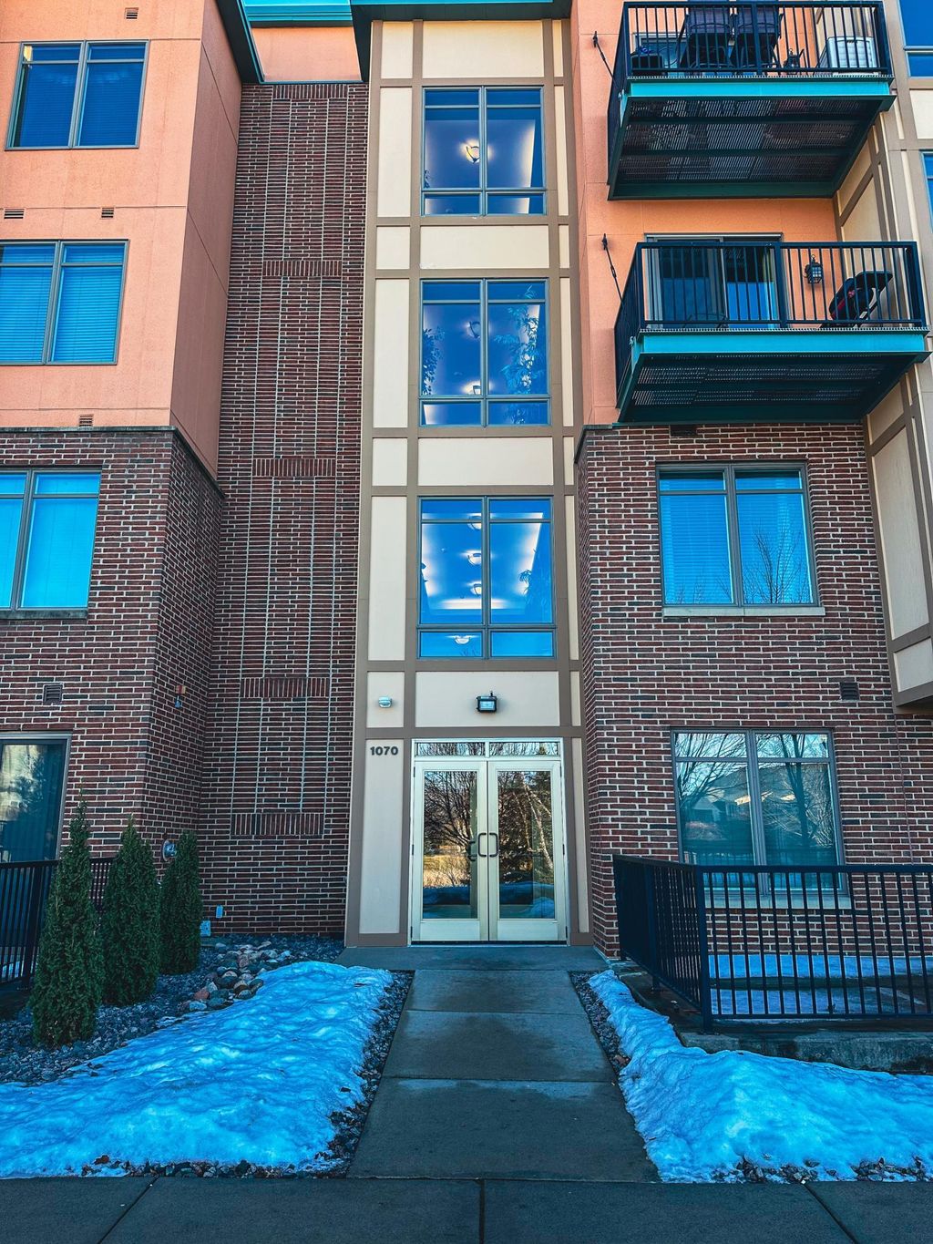 Photo of 1070 Grandview Court NE #304, Columbia Heights, MN 55421 (MLS # 7029423)