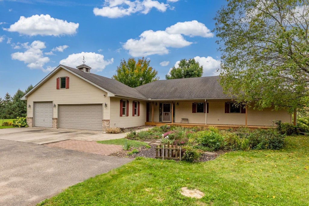 Photo of N7767 1185th Street, River Falls, WI 54022 (MLS # 7153602)