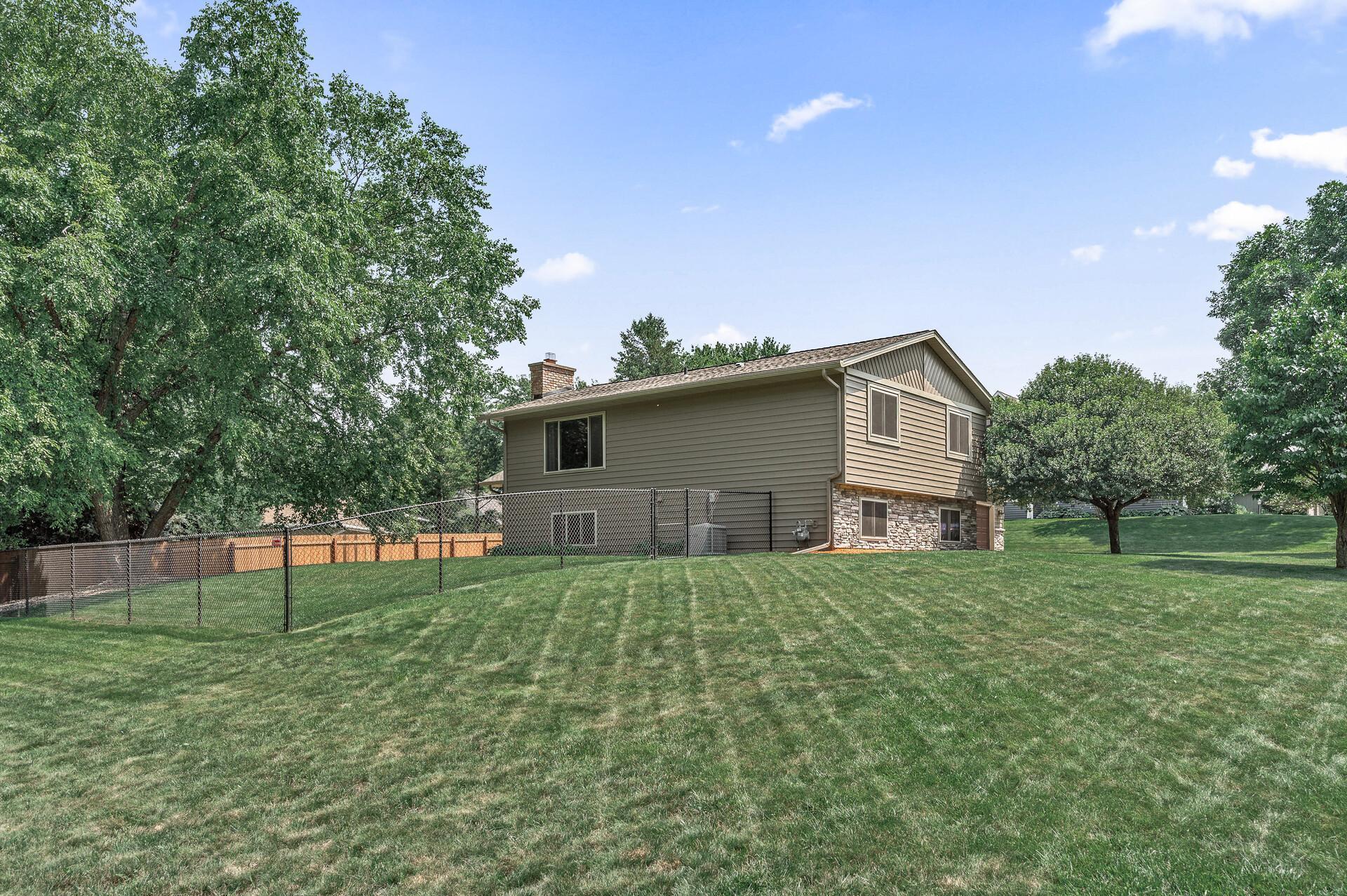 6601 Barberry Lane