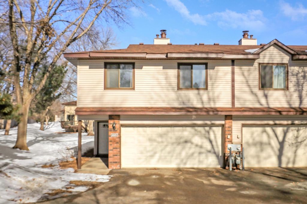 Photo of 8525 Maplebrook Parkway N, Brooklyn Park, MN 55445 (MLS # 7018422)