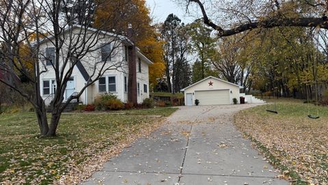 1895 Howard Street N Maplewood MN 55109