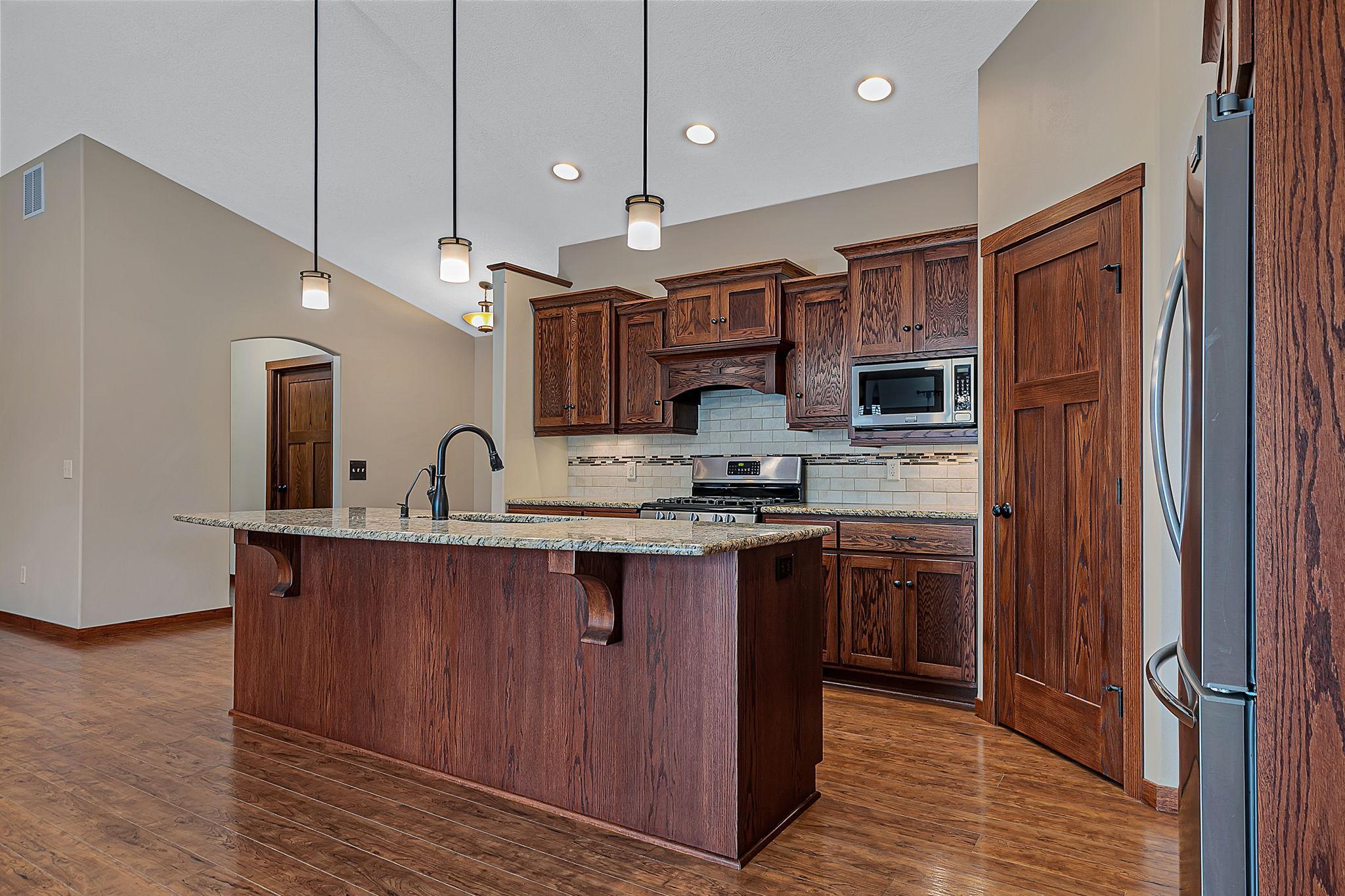 6545 Westwood Parkway