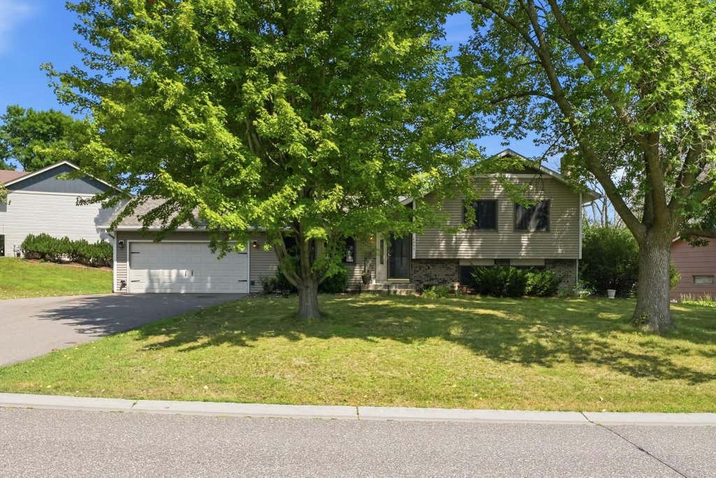 Photo of 6600 Stratford Road, Woodbury, MN 55125 (MLS # 7110593)