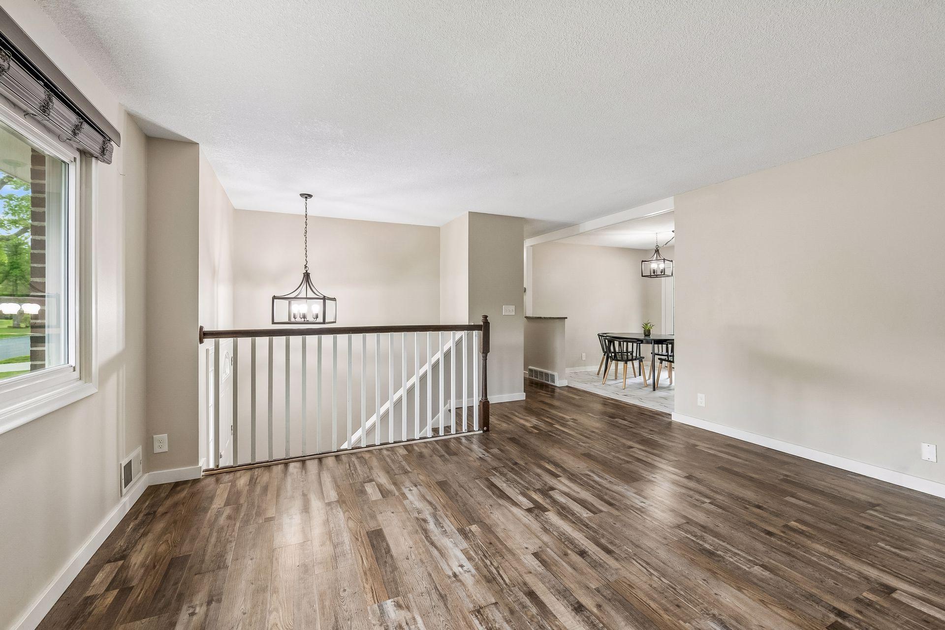3216 W 85th Street