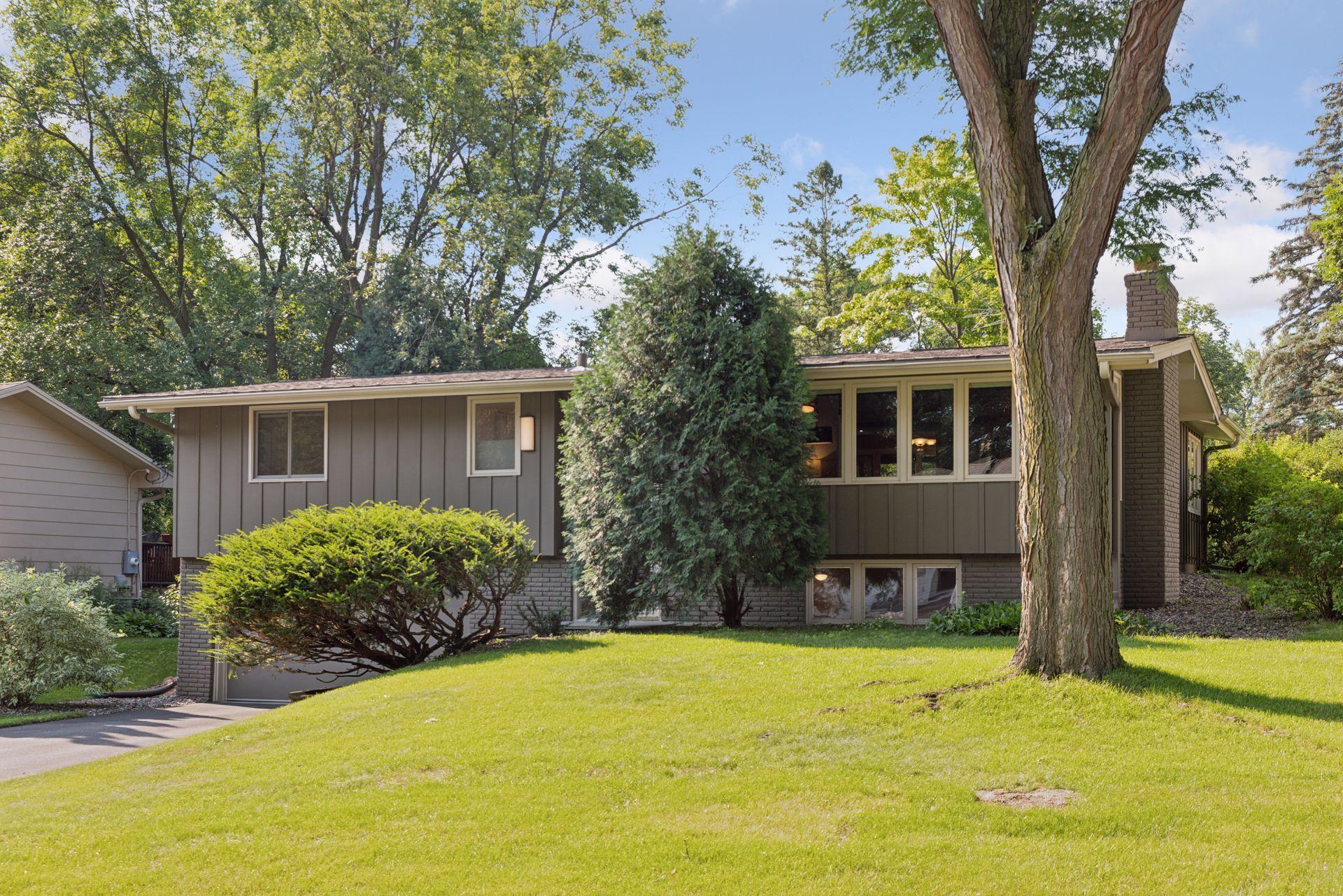 6829 Brook Drive