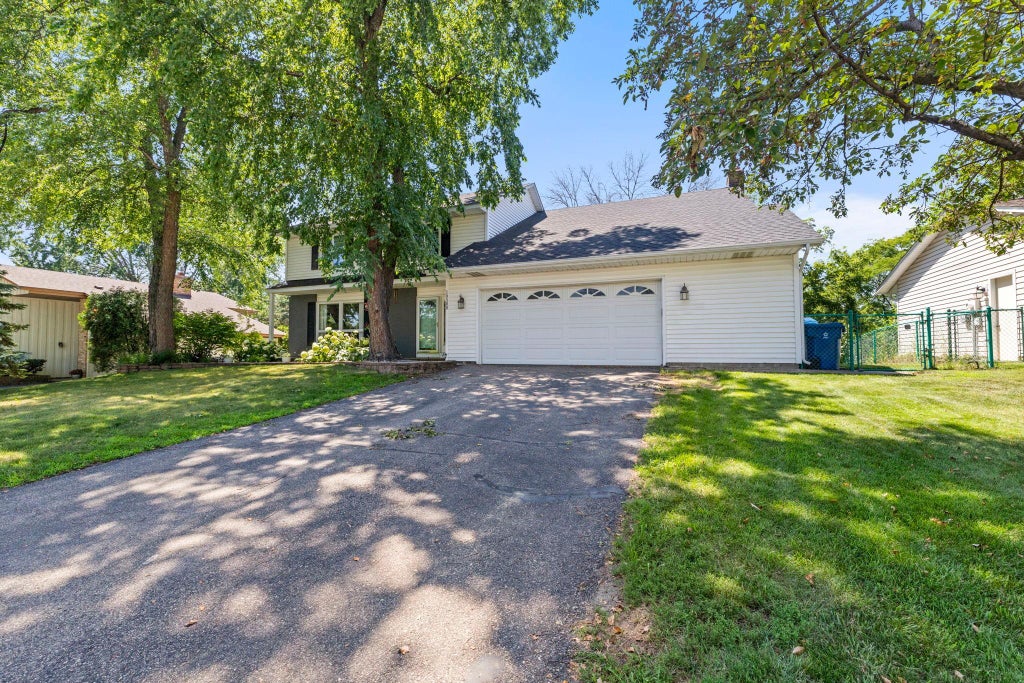 Photo of 10500 Utah Road, Bloomington, MN 55438 (MLS # 7126469)