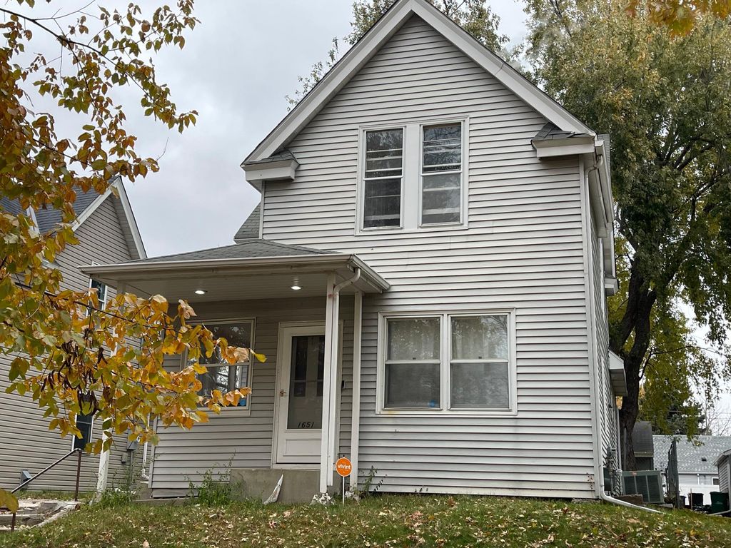 Photo of 1651 4th Street E, Saint Paul, MN 55106 (MLS # 7003449)