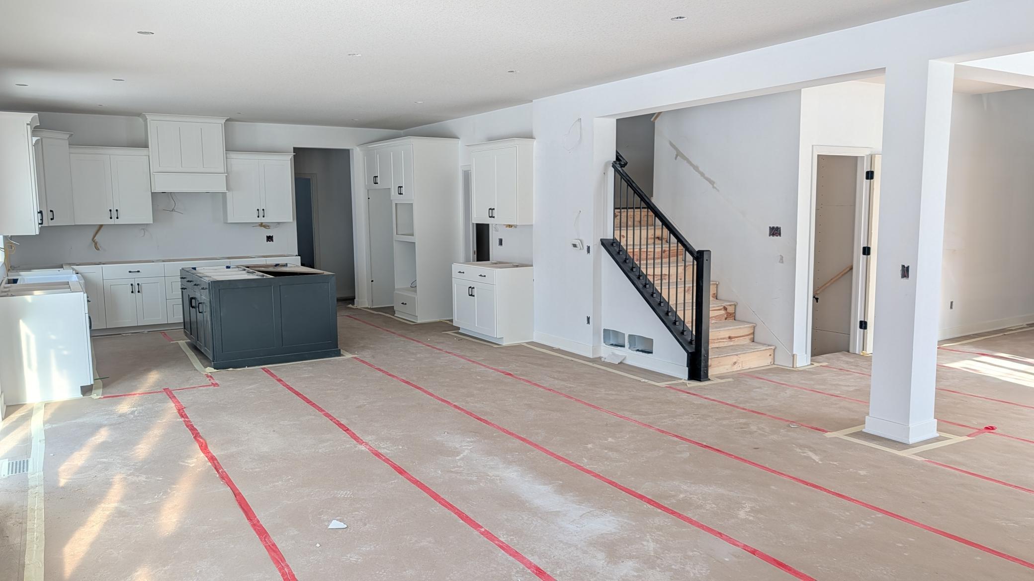 1872 Royal Boulevard N