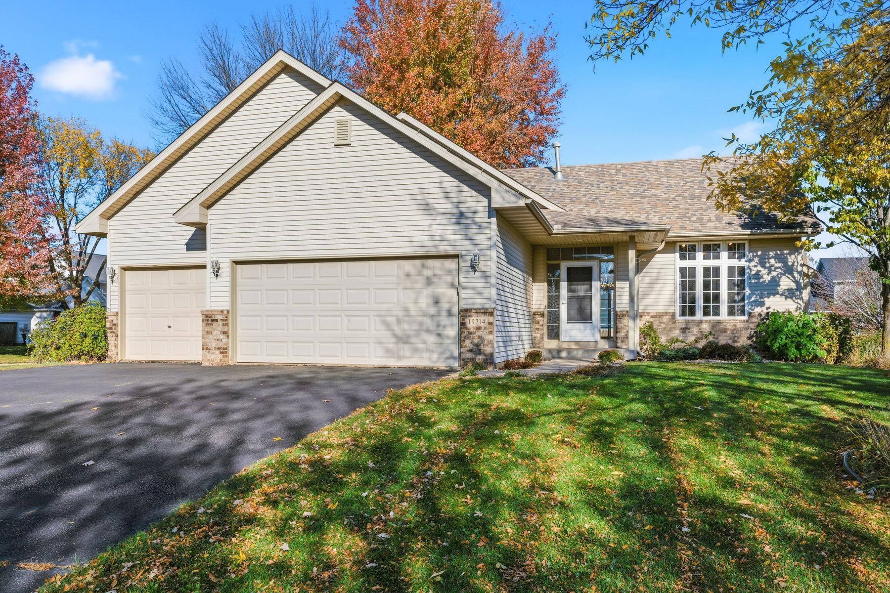 19714 Executive Path