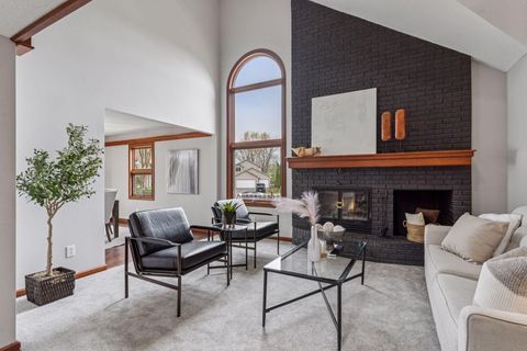 8072 Jocelyn Avenue S Cottage Grove MN 55016