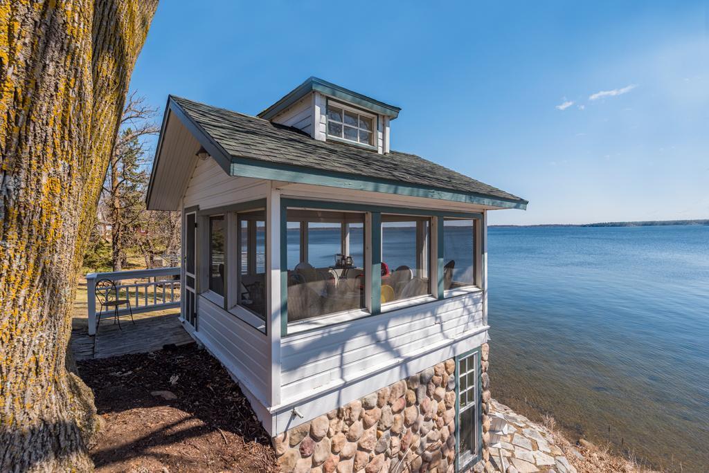 9472 Rocky Point Trail