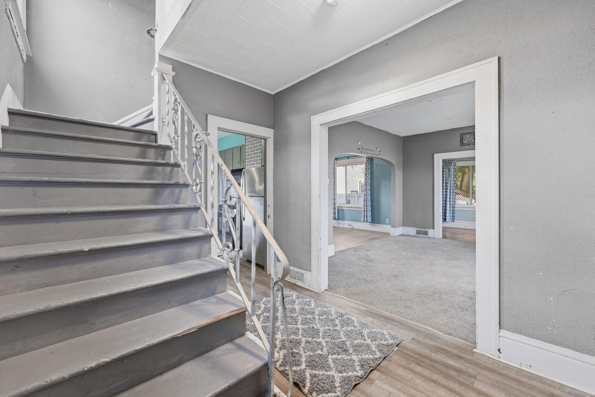 1318 2nd Street S