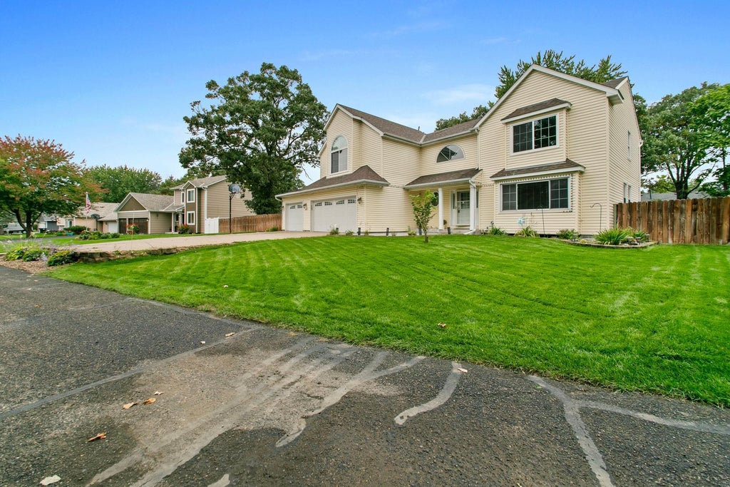 Photo of 1871 130th Lane NW, Coon Rapids, MN 55448 (MLS # 7149743)